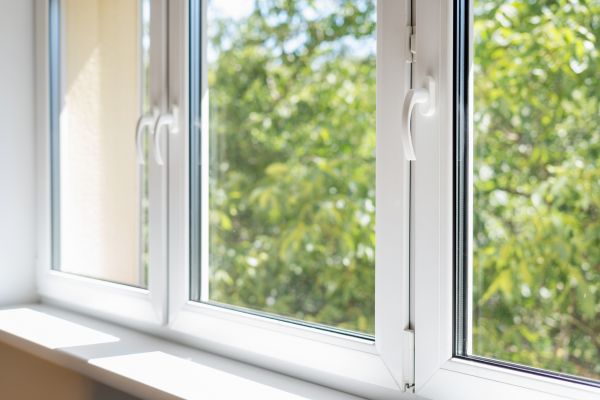 Cost of Damaged Window Replacement in Lynnwood