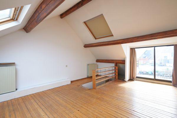 Cost of Attic Window Installation in Lynnwood