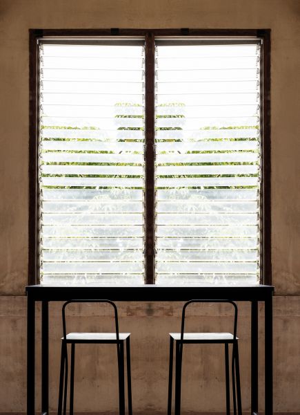 Cost of Louvre Window Replacement in Lynnwood