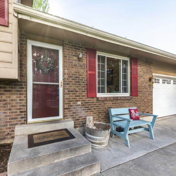 Cost of Hopper Window Replacement in Lynnwood